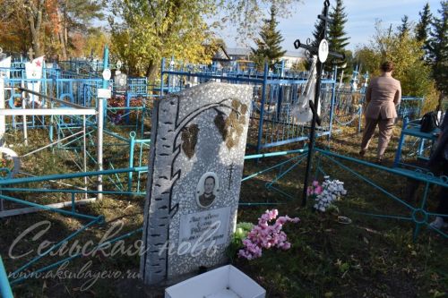 Герой России танкист Расим Баксиков посетил историческую родину