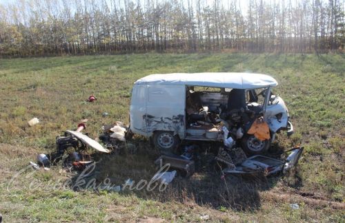 Аксубай районында “буханка” комбайнга килеп кергән, өч кеше зыян күргән