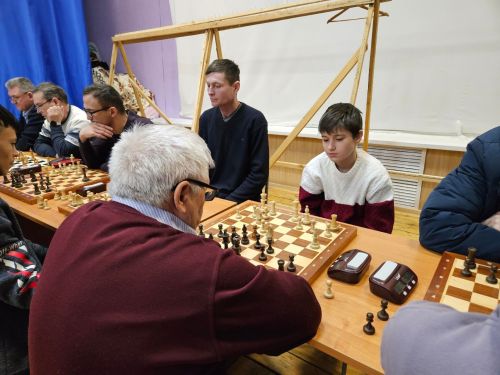 В Аксубаеве память о шахматисте организовали турнир