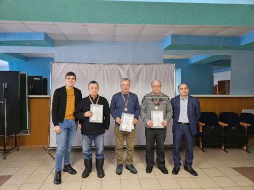 В Аксубаеве память о шахматисте организовали турнир