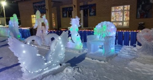 В Аксубаевском районе создали ледовый сказочный городок