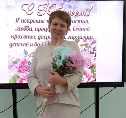 Ее профессионализм подтверждают методические работы