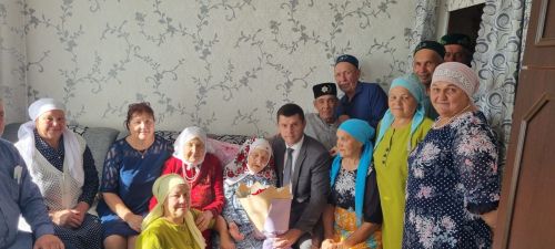 Старожил Аксубаевского района приняла поздравления с Днем добра и уважения