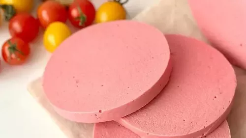 Докторская колбаса: как приготовить популярный продукт в домашних условиях