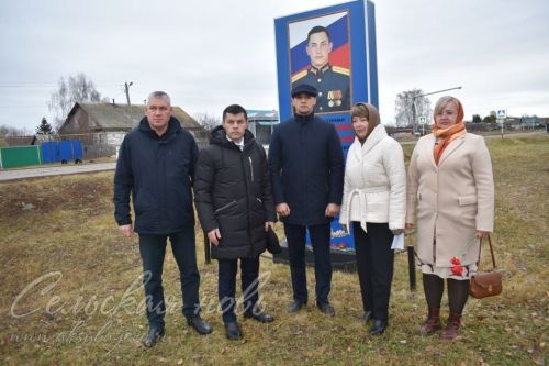В Аксубаевском районе Герой России Расим Баксимов встретился с матерью погибшего воина