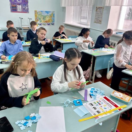 Район мәктәпләрендә Әниләр көненә багышланган бәйрәмнәр узды