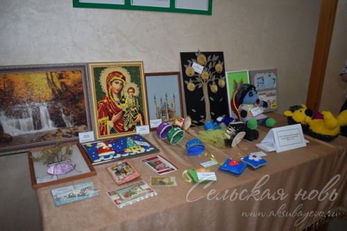В Аксубаеве организовали выставку-продажу поделок