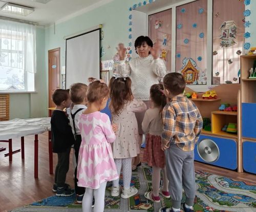 В финале конкурса соревновались шесть воспитателей