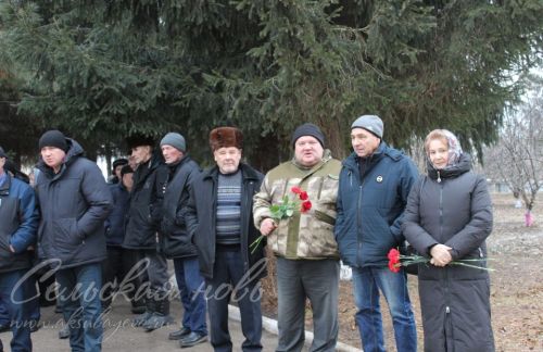 В  Старых Киязлах открыли гранитные доски в память о погибших в зоне спецоперации