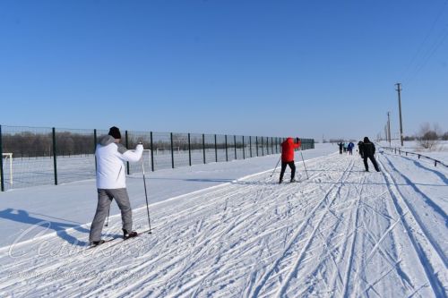 В Аксубаевском районе на «Лыжню России 2024» встали более 2000 любителей спорта