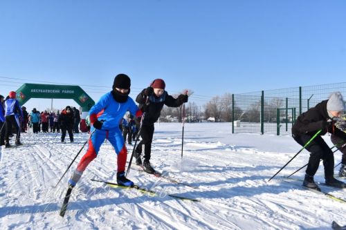 В Аксубаевском районе на «Лыжню России 2024» встали более 2000 любителей спорта