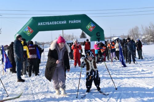 В Аксубаевском районе на «Лыжню России 2024» встали более 2000 любителей спорта