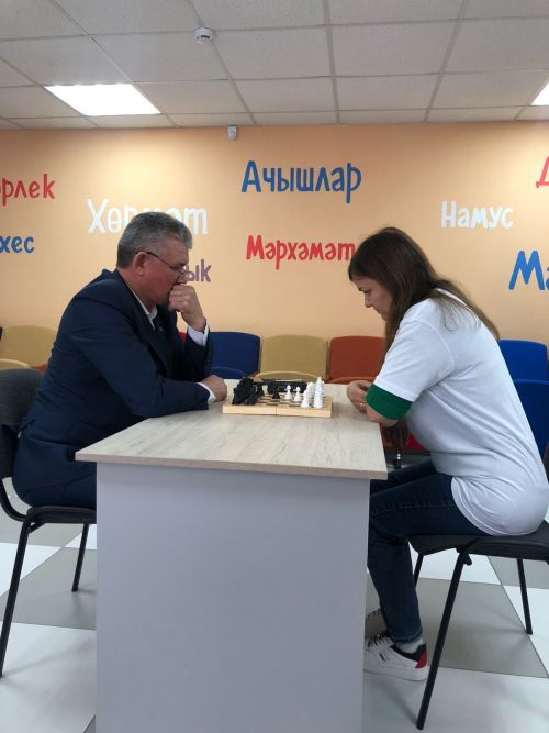 Шахматта иң яхшылар арасында булуларын дәлилләделәр