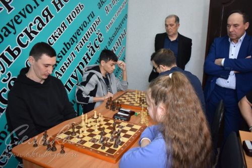 Аксубаевская «Сельская новь» в память о бывшем редакторе организовала шахматный турнир
