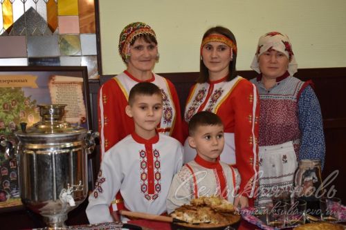 Буыннар үз ата-бабалары тарихына күз салдылар