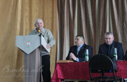Яңа Ибрайда җирле үзидарә органына кискен мәсьәләләрне хәл итәргә ветераннар ярдәм итә