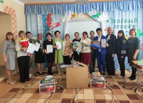 «Яшел ут» бәйгесе нәниләрне юлларда үзләрен куркынычсыз тотарга өйрәтә