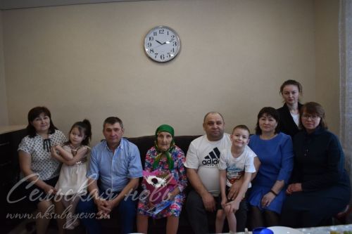 Заменила маму четверым сыновьям вдовца