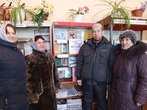 Авыл китапханәсендә галимнең юбилеена багышланган күргәзмә ачылды