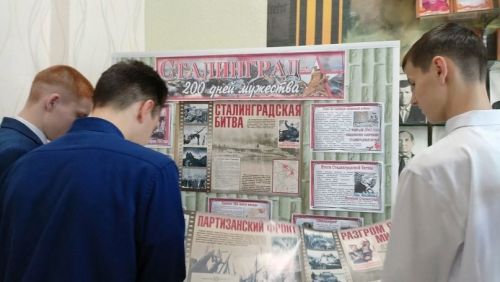 Авыл китапханәсендә яшь геройларның батырлыгы турында сөйләделәр