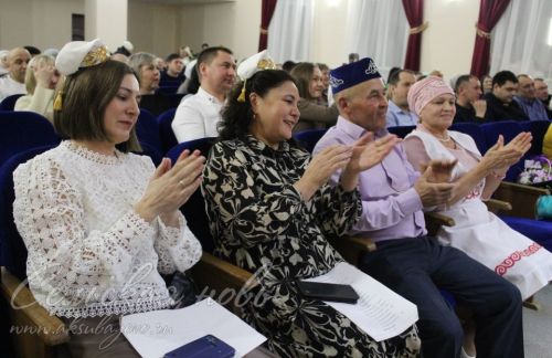 В Аксубаевском районе чествовали семейные пары-юбиляры