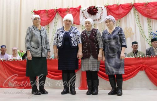 В Аксубаевском районе чествовали семейные пары-юбиляры