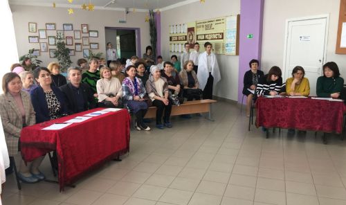Кәкре Күл мәктәбе мәйданчыгында тел укытучылары семинары узды