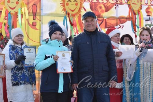 Аксубайда май чабу бәйрәме курчаклары бәйгесендә җиңүчеләрне билгеләделәр