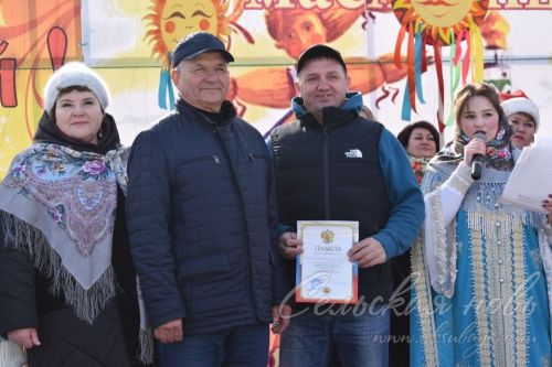 Аксубайда май чабу бәйрәме курчаклары бәйгесендә җиңүчеләрне билгеләделәр