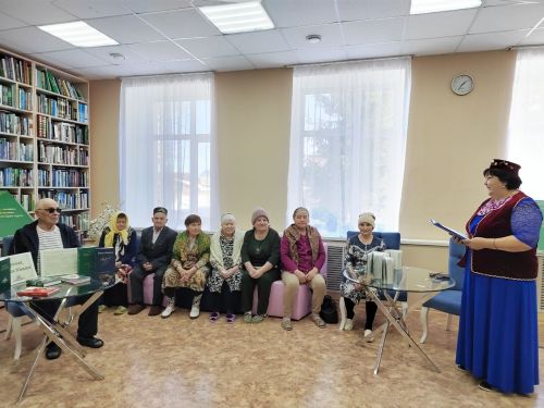 Социаль үзәкнең тернәкләндерү бүлеге ял итүчеләре татар язучысы иҗаты белән таныштылар