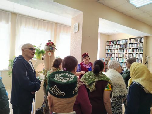 Социаль үзәкнең тернәкләндерү бүлеге ял итүчеләре татар язучысы иҗаты белән таныштылар
