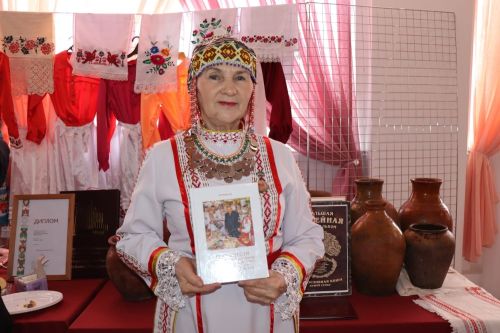 В селе Старое Узеево нет нечитающей семьи