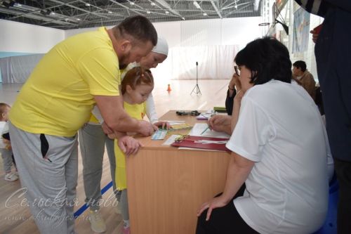 В Аксубаеве прошли соревнования «Папа, мама, я – дружная семья»