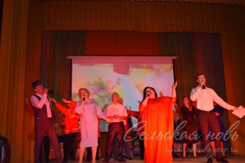 Аксубай районында бәйрәм кичәсе гүзәл ханымнарга багышланды