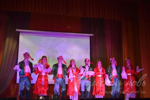 Аксубай районында бәйрәм кичәсе гүзәл ханымнарга багышланды