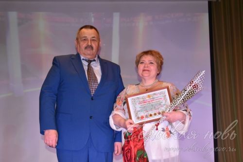 Аксубай районында бәйрәм кичәсе гүзәл ханымнарга багышланды