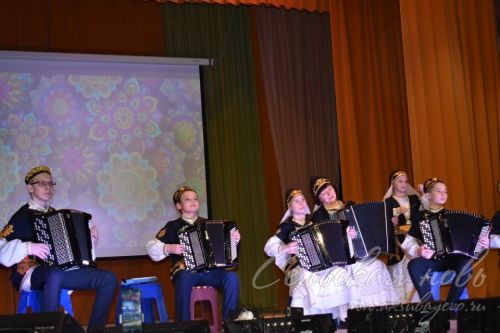 Аксубай районында бәйрәм кичәсе гүзәл ханымнарга багышланды