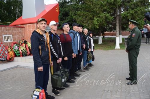 Более сорока аксубаевских призывников пополнят армию РФ