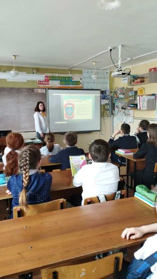 Учащихся школ Аксубаевского района обучали порядку действий в чрезвычайных ситуациях