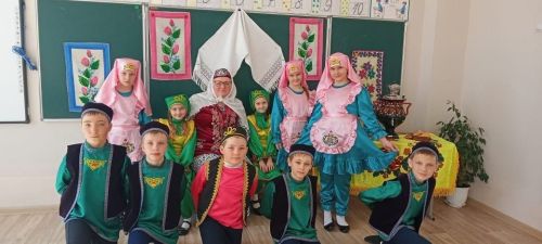Кәкре Күл мәктәбендә узган семинарда белем бирүдә дәвамлылык мәсьәләсе каралды