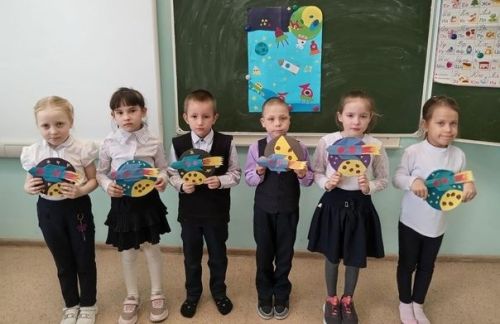В школах района День космонавтики провели по-разному