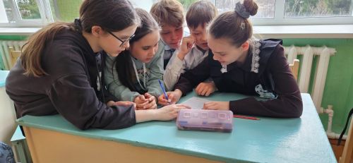 Команды интеллектуального турнира показали умение работать в команде