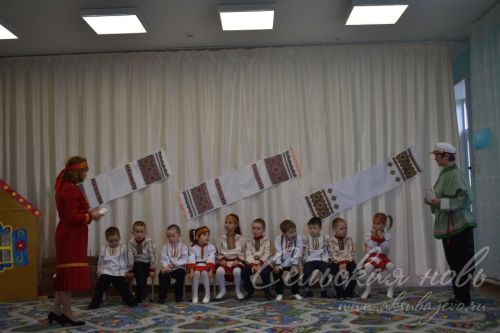 Туган чуваш телен белсеннәр һәм рус телен хөрмәт белән өйрәнсеннәр өчен