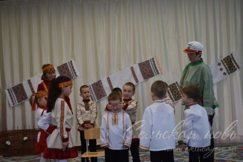 Туган чуваш телен белсеннәр һәм рус телен хөрмәт белән өйрәнсеннәр өчен