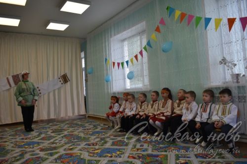 Туган чуваш телен белсеннәр һәм рус телен хөрмәт белән өйрәнсеннәр өчен