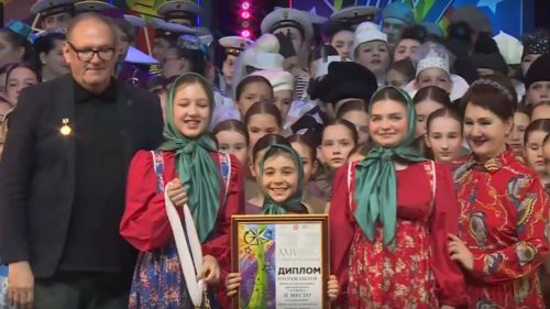 Аксубай «Оляпка» ансабленә башкала тамашачылары кул чапты