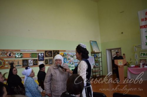 Алсу Нәҗметдинованың шигырьләре дә, җырлары да кече ватанына багышланган