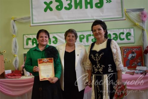 Алсу Нәҗметдинованың шигырьләре дә, җырлары да кече ватанына багышланган