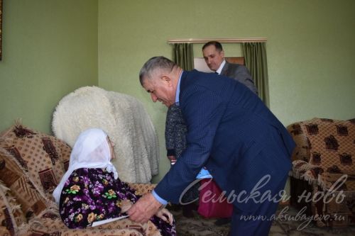 Туксан яшьлек ветеран бәхетне иманда таптым дип саный
