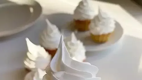 Корзиночки с белковым кремом: рецепт десерта со вкусом из детства
